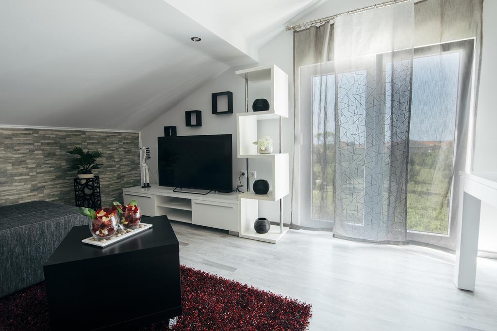 Apartment Dominik Бибине Екстериор снимка